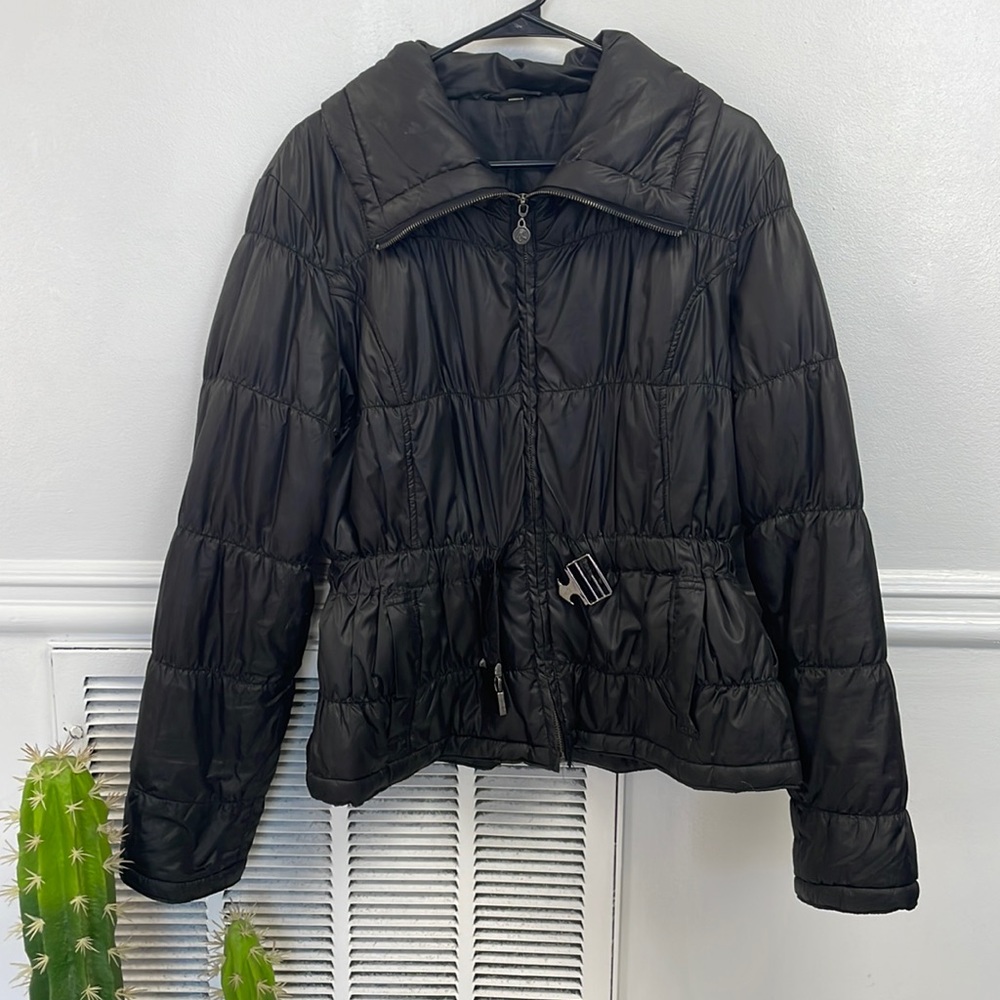 Black puffer jacket
